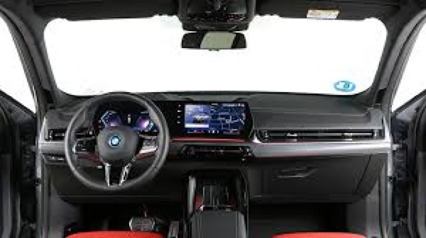 bmw-ix-2-edrive20-rojo-car-gallery-3.jpg