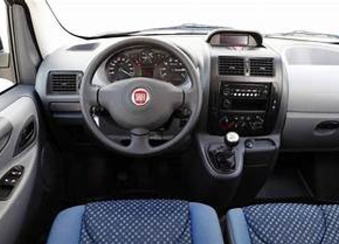 fiat-scudo-20-16v-blanco-car-gallery-3.jpg