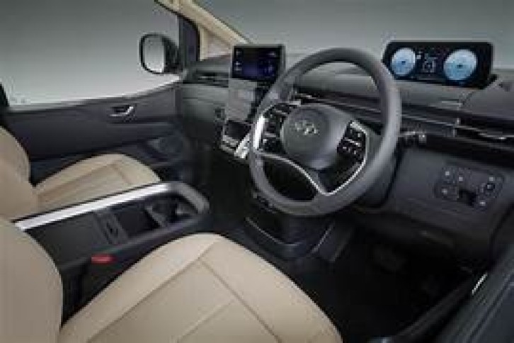 hyundai-staria-tecno-negro-car-gallery-3.jpg